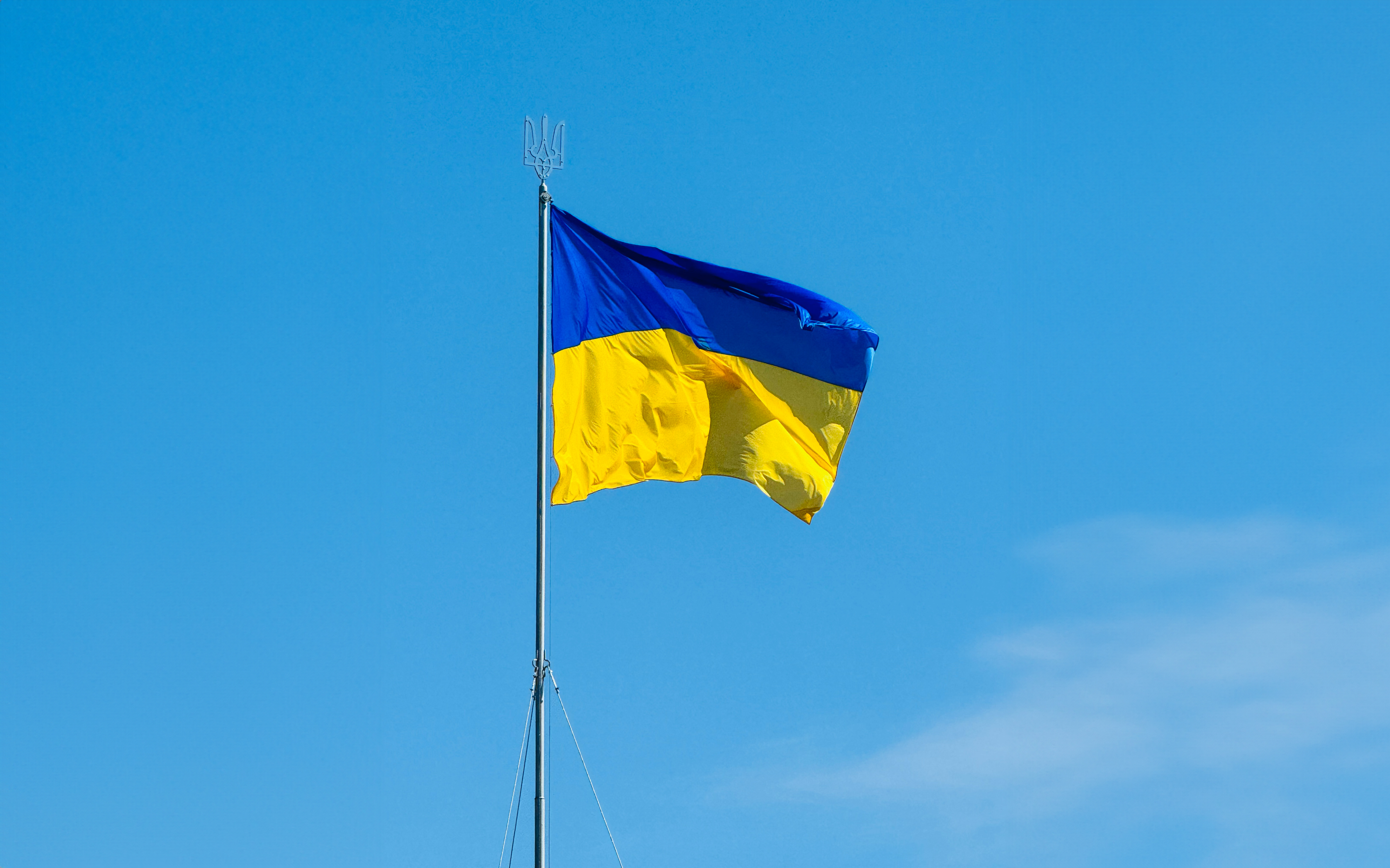 The Charity Fund "New Time for Ukraine" took part in a Solemn Event for the Day of the State Flag of Ukraine!